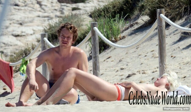 Teliz Alley Nude 204597