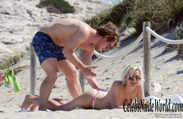 Teliz Alley Nude 204616