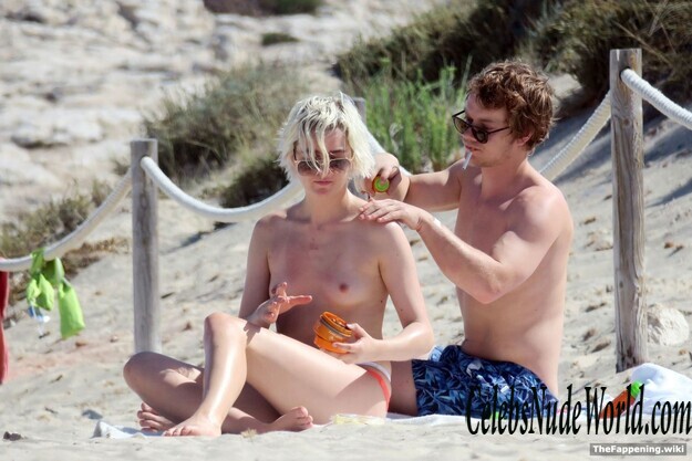 Teliz Alley Nude 204620