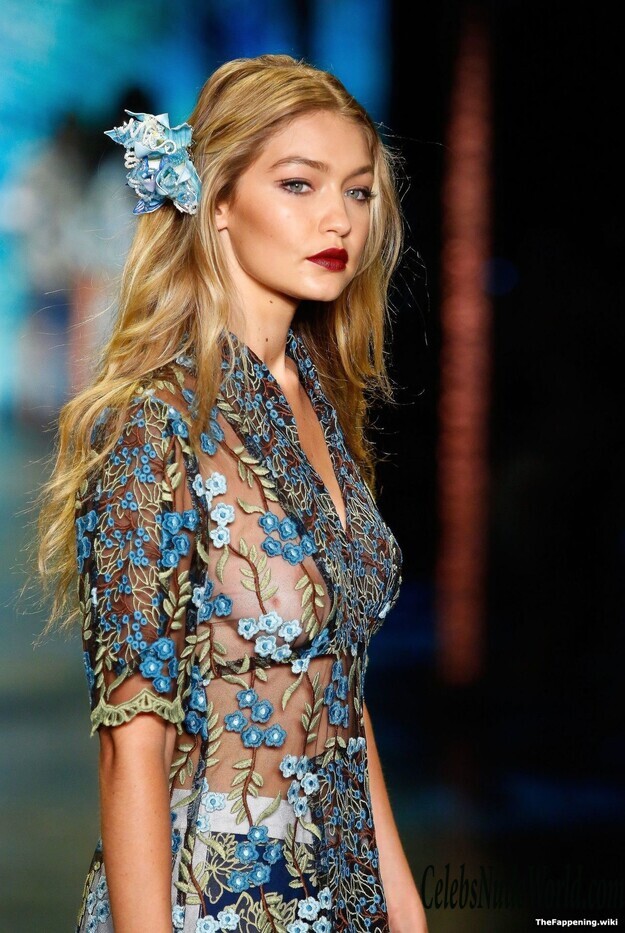 Gigi Hadid Nude 204653
