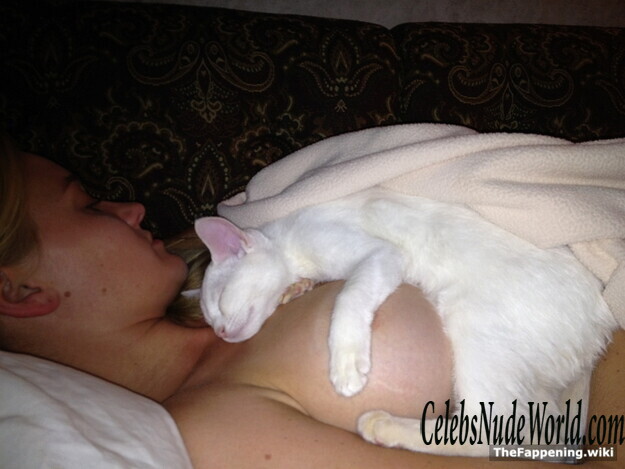 Michalka Sisters Nude 205197