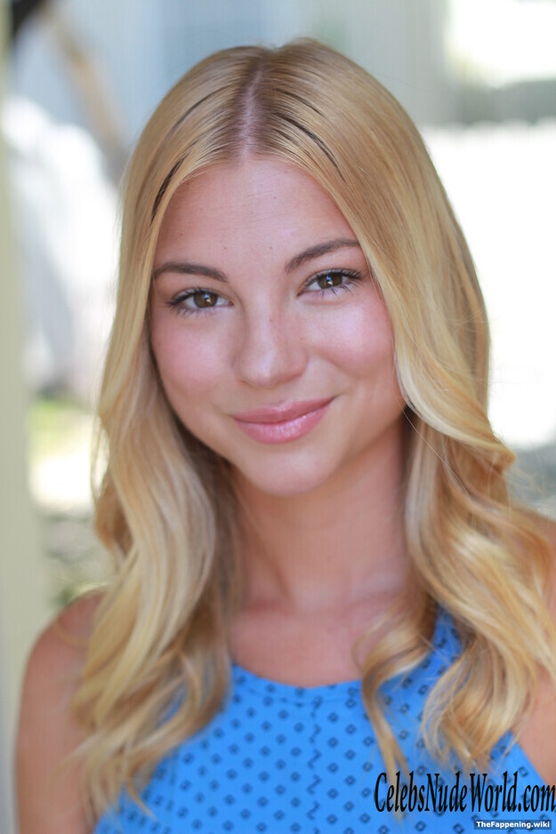 Allie Gonino Nude 205903