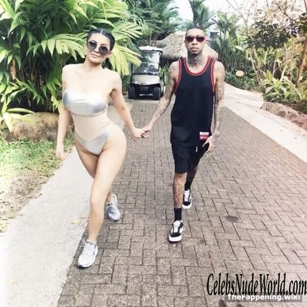Kylie Jenner Nude 206427