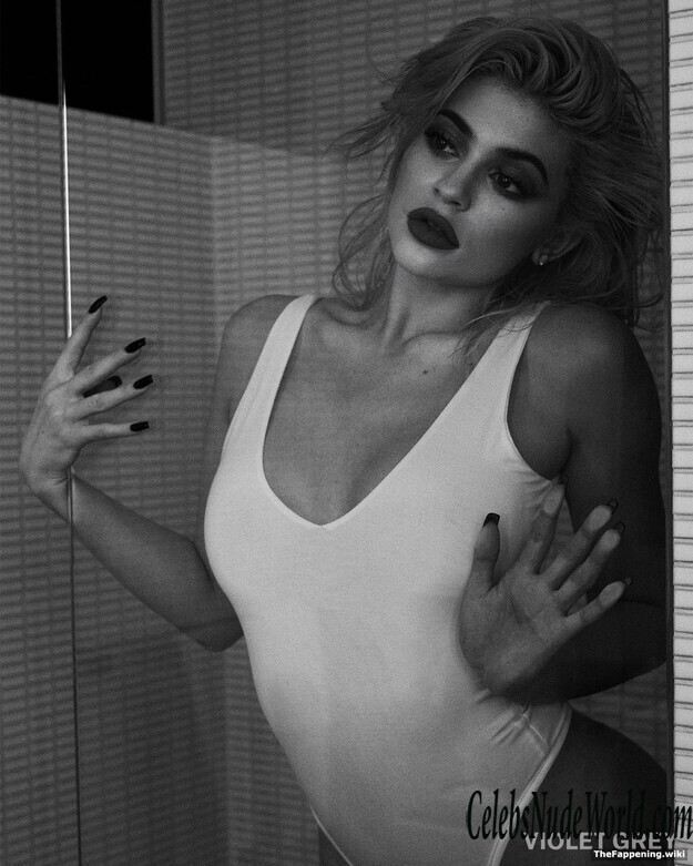 Kylie Jenner Nude 206456