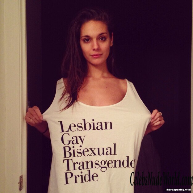 Caitlin Stasey Nude 206546