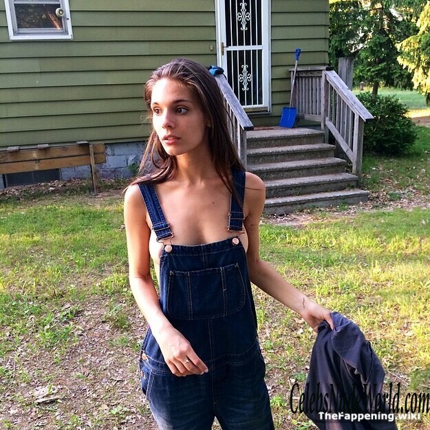 Caitlin Stasey Nude 206547