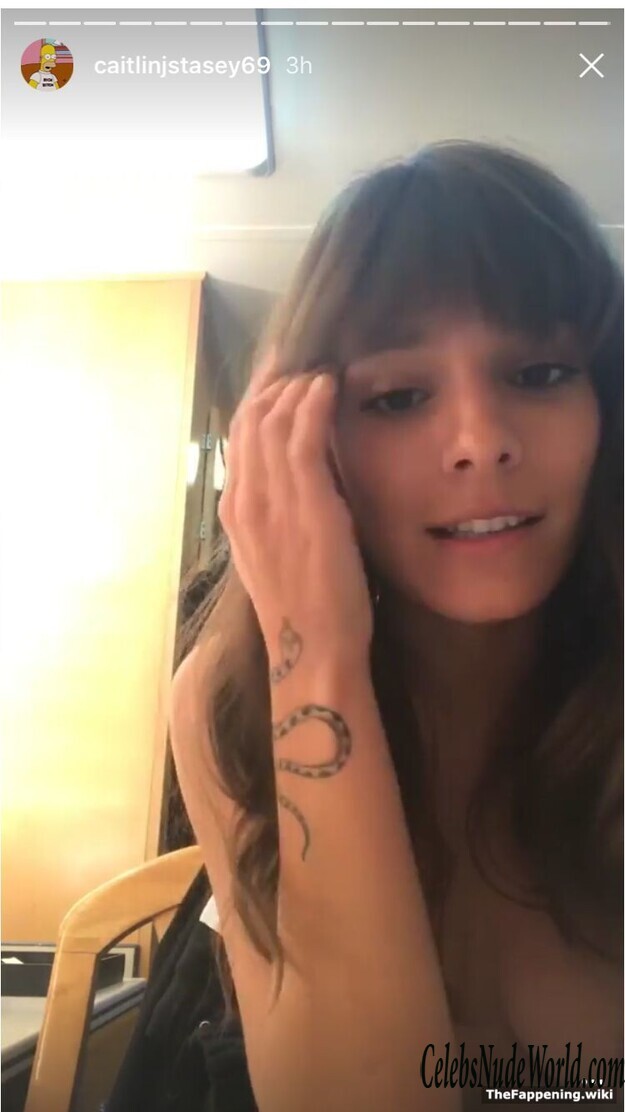 Caitlin Stasey Nude 206560