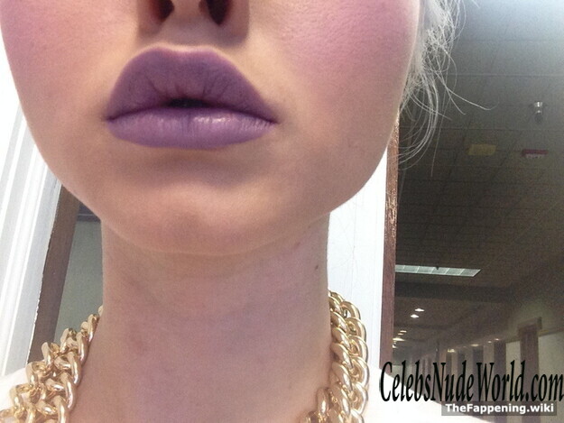 Nicola Peltz Nude 206959