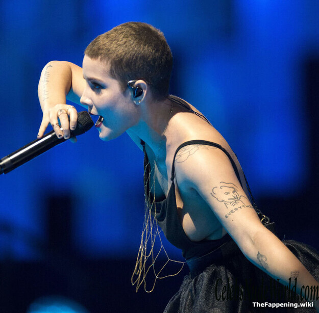 Halsey Nude 207493