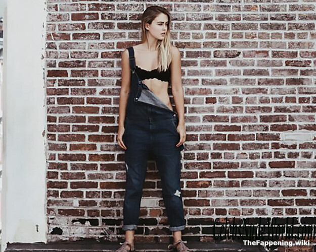 Stephanie Smith Nude 208129