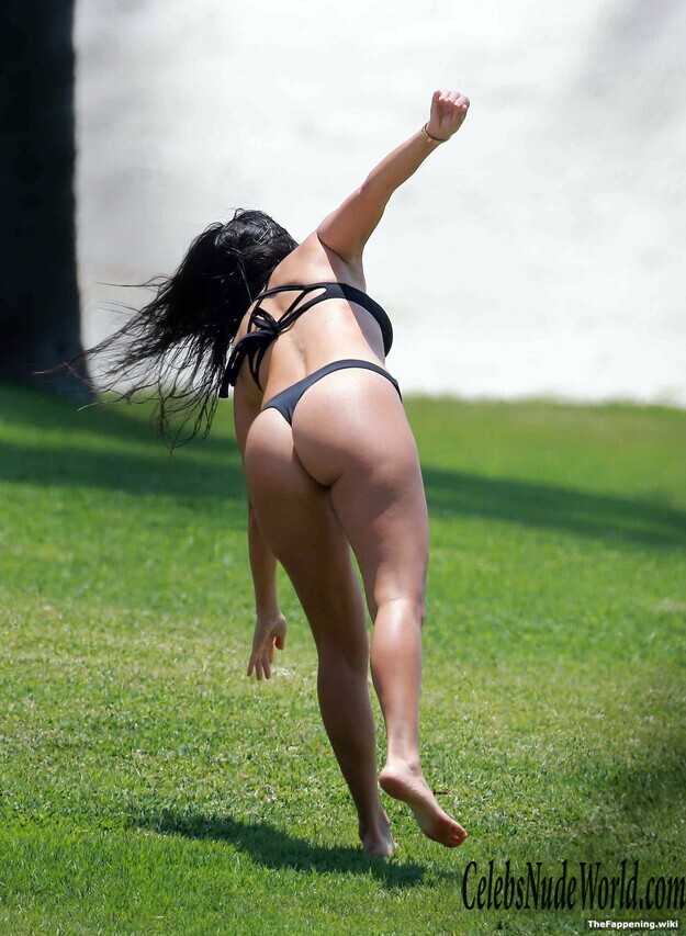 Kourtney Kardashian Nude 208589
