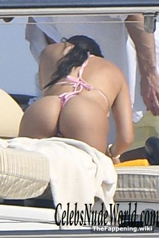 Kourtney Kardashian Nude 208612