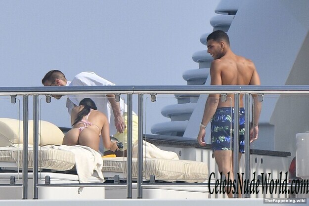 Kourtney Kardashian Nude 208614