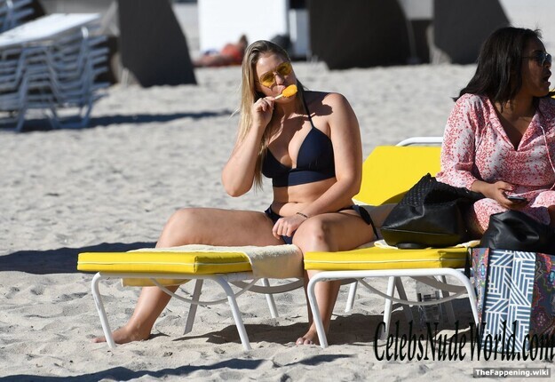 Iskra Lawrence Nude 209556