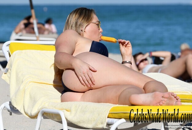 Iskra Lawrence Nude 209558