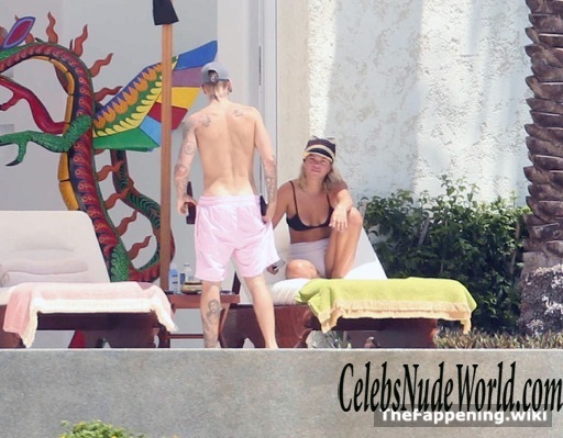 Justin Bieber & Sofia Richie Nude 209711