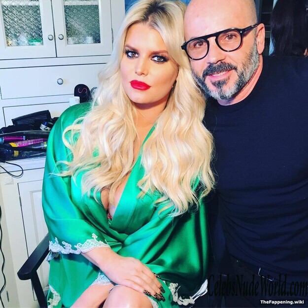 Jessica Simpson Nude 209747