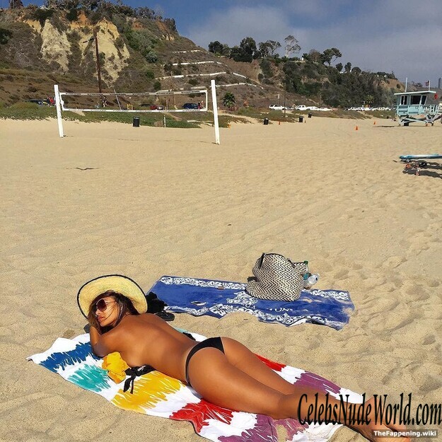 Nicole Scherzinger Nude 210166