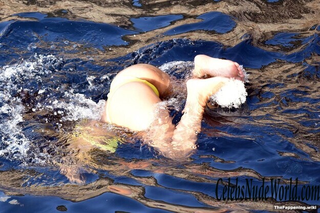 Nicole Scherzinger Nude 210218