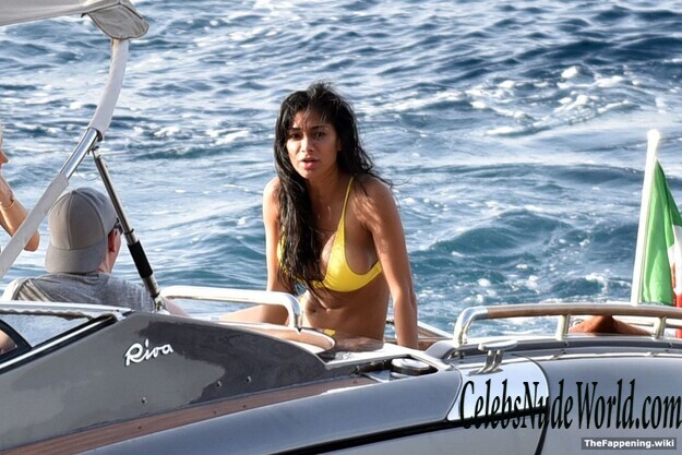 Nicole Scherzinger Nude 210220
