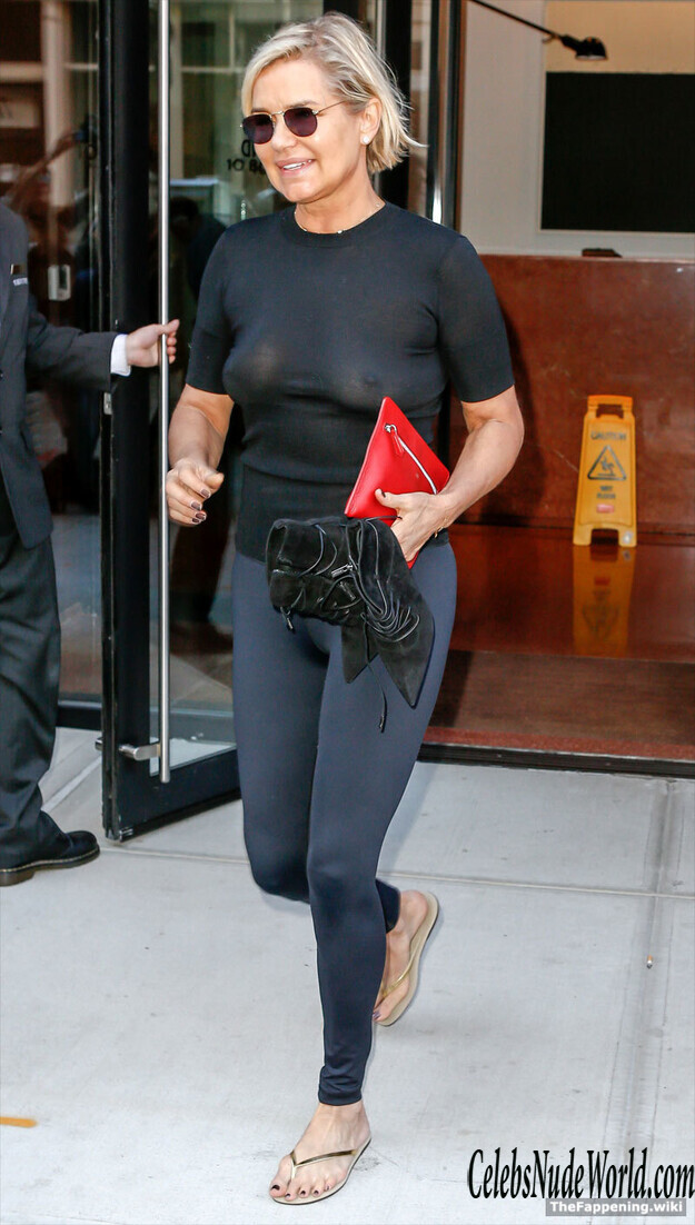 Yolanda Hadid Nude 210472