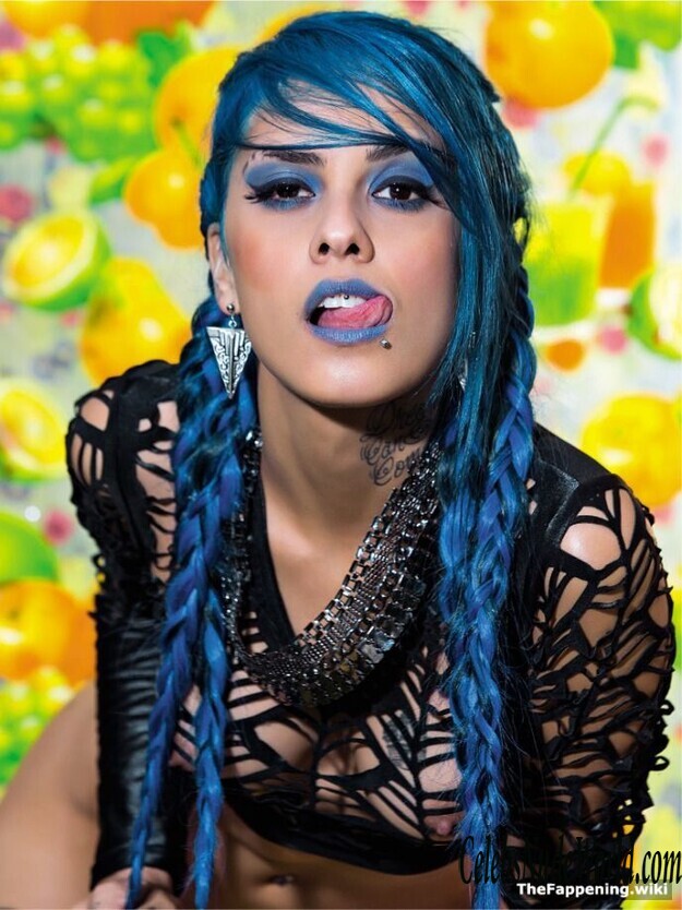 Tati Zaqui Nude 210495