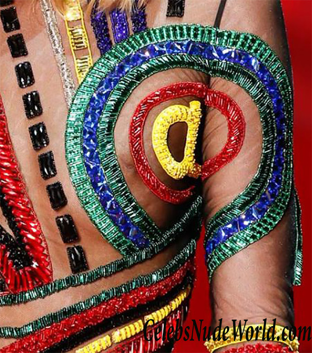 Karlie Kloss See Through To Nipple On The Runway 21058