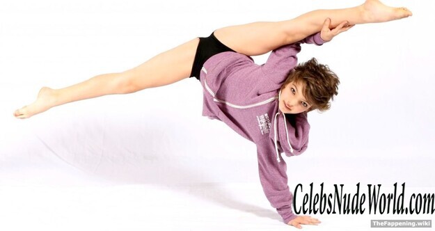 Camren Bicondova Nude 211404