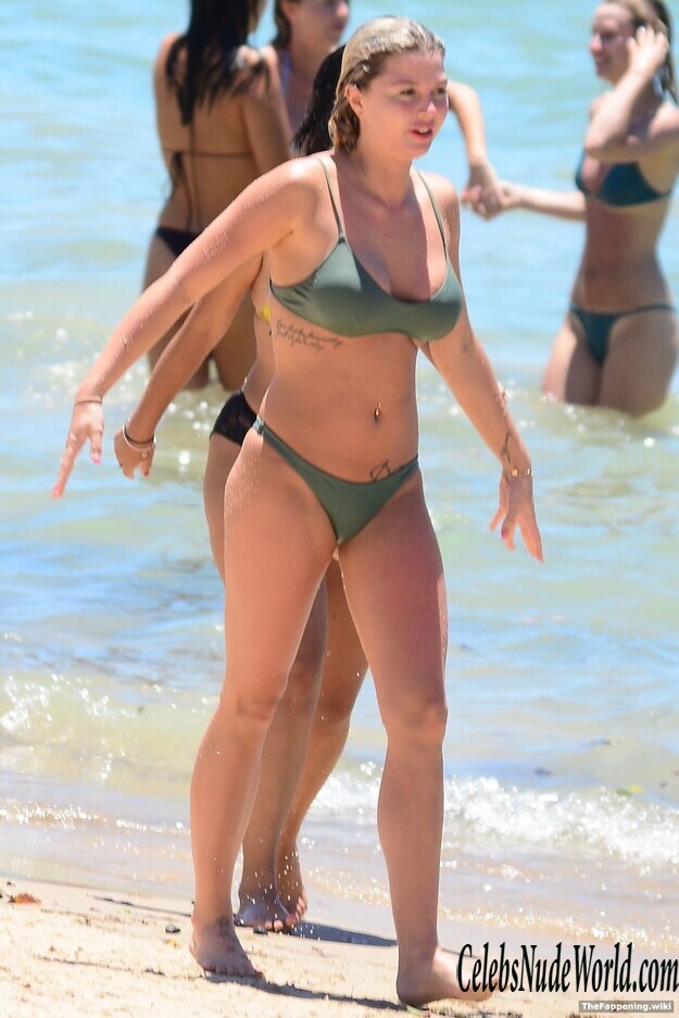 Courtney Cole Nude 211413