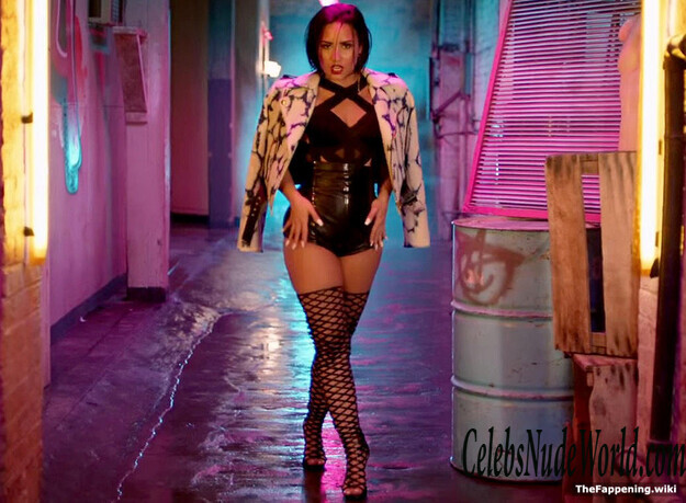 Demi Lovato Nude 211569