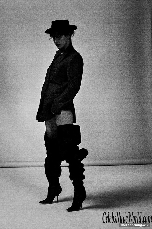 Bella Hadid Nude 211935