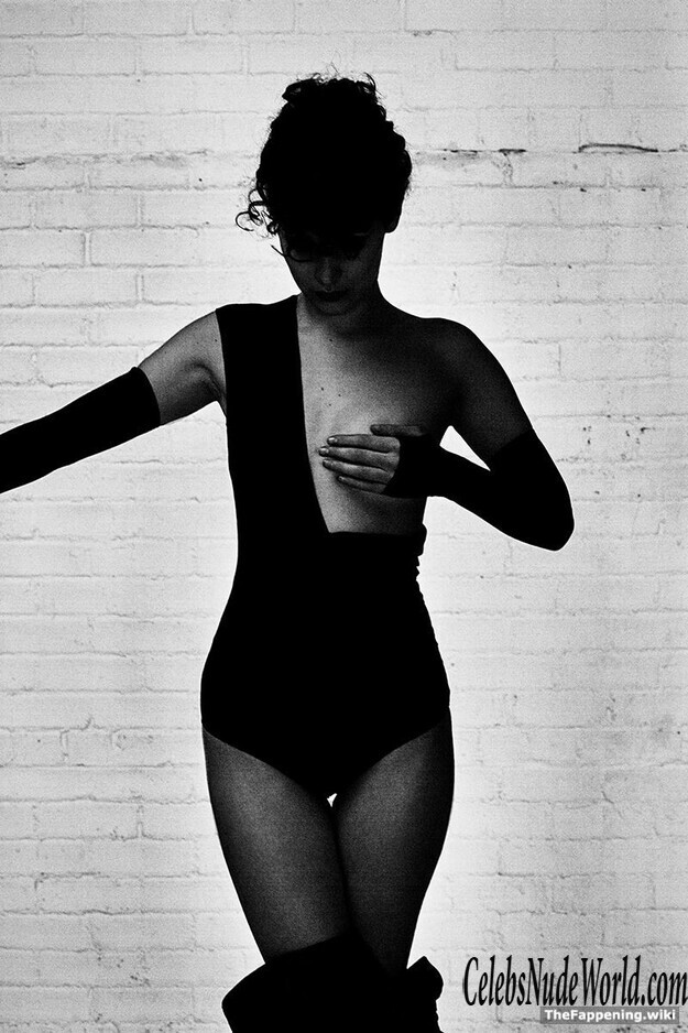 Bella Hadid Nude 211938