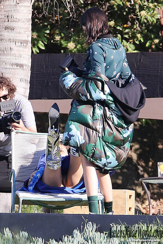 Bella Hadid Nude 211958