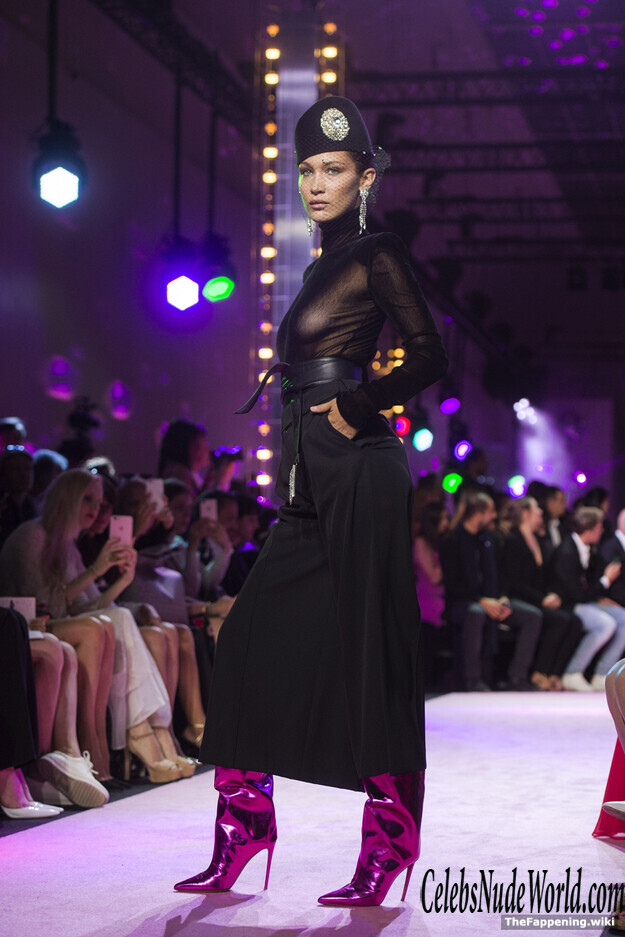 Bella Hadid Nude 211965