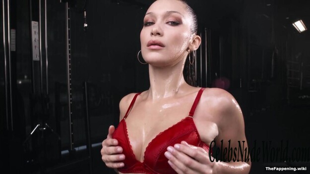 Bella Hadid Nude 212008