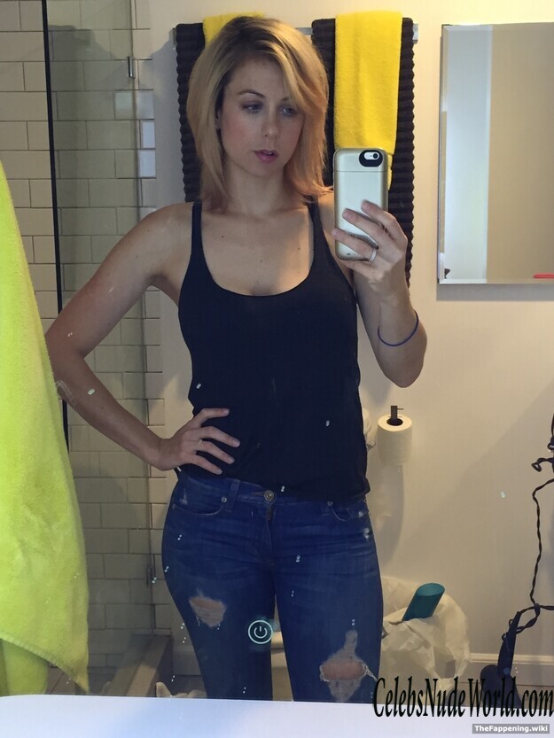 Iliza Shlesinger Nude 212551