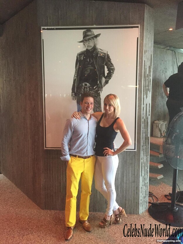 Iliza Shlesinger Nude 212575