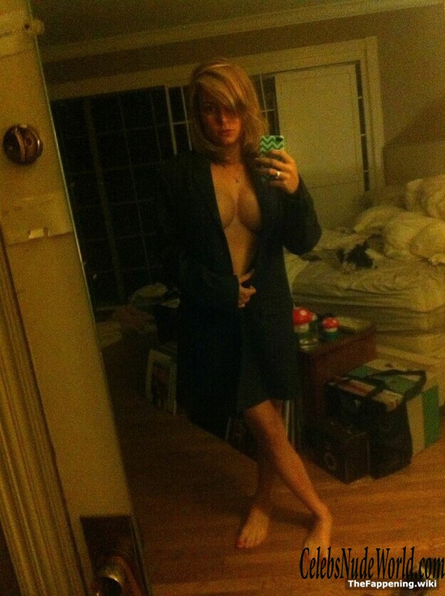 Nude brie larsin Brie Larson