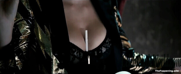 Cami Morrone Nude 213894