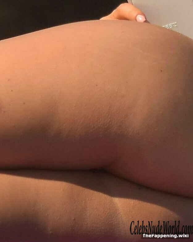 Danielle Armstrong Nude 213965