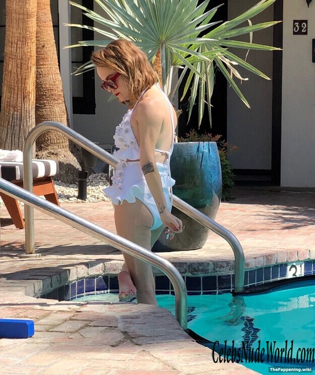 Taryn Manning Nude 214088