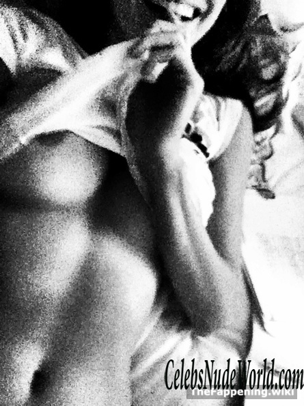 Lake Bell Nude 214459