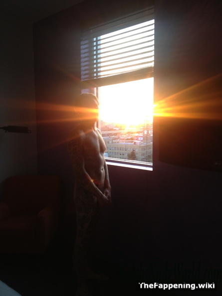 Lake Bell Nude 214464