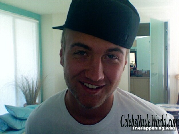 Nick Hogan Nude 214733