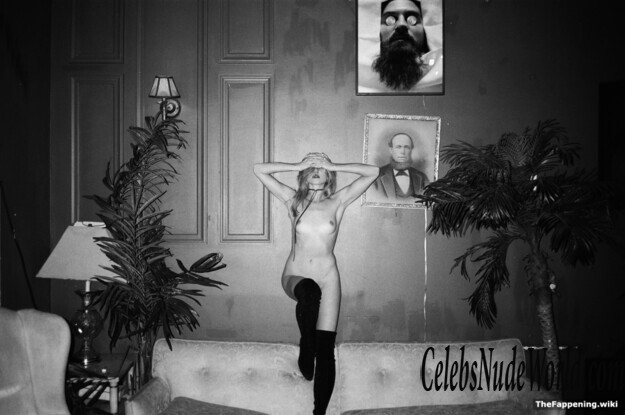 Paige Elkington Nude 214800