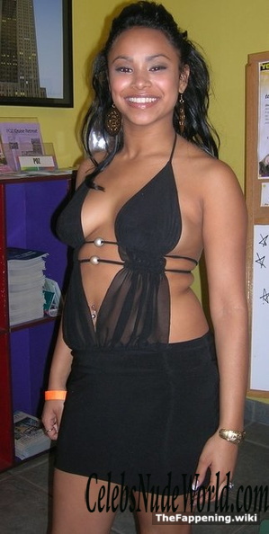 Aneesa Ferreira Nude 215845