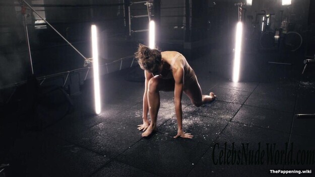 Taylor Marie Hill Nude 216735