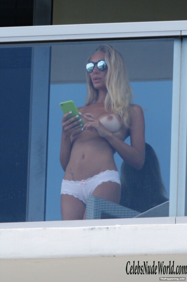 Laura Cremaschi Nude 216844