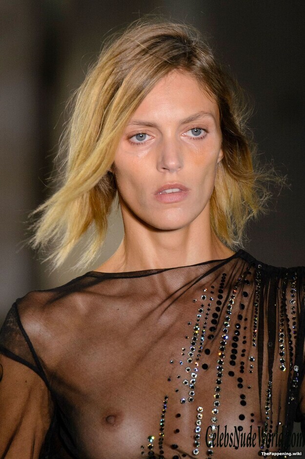 Anja Rubik Nude 217414