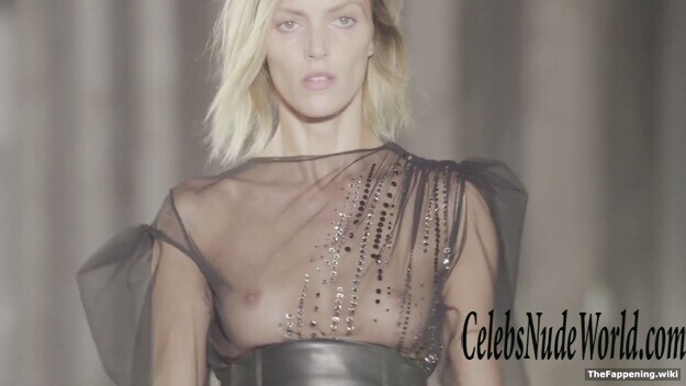 Anja Rubik Nude 217418